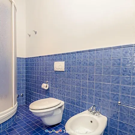 Gallery 22, Terremarine * La Spezia