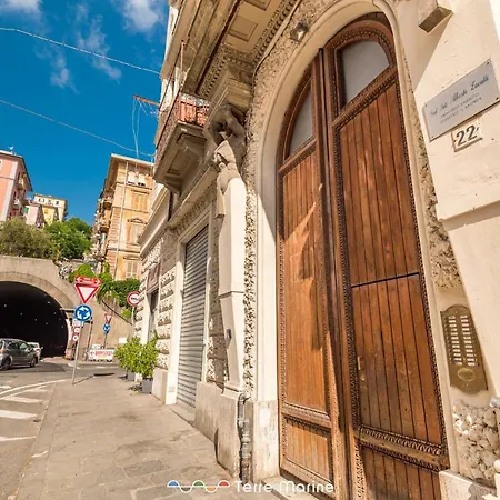 Gallery 22, Terremarine Apartment *